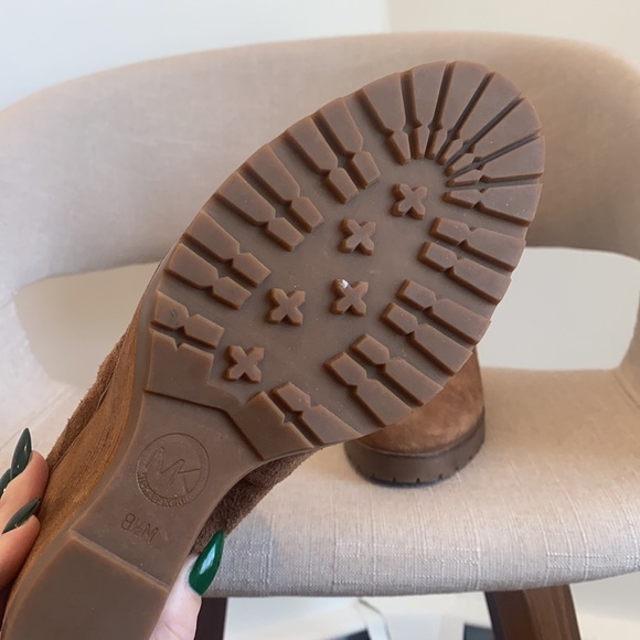 Michael Kors Thea Ankle Boot - Picture 4 of 6